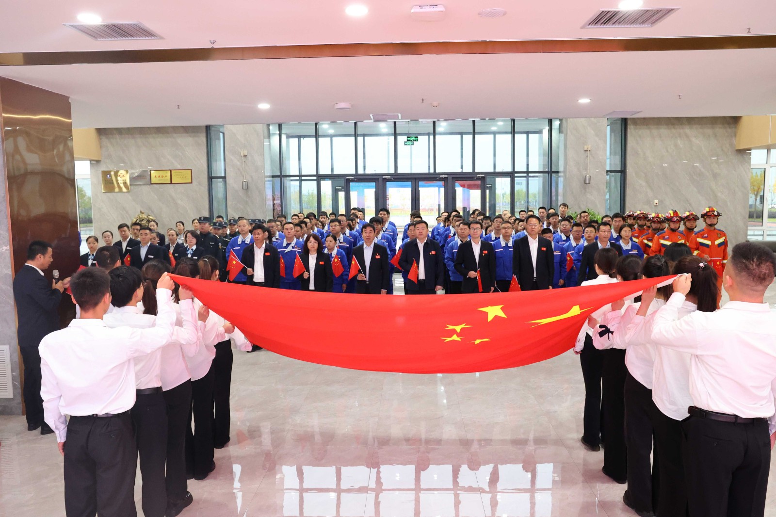 2W4A8325(1).jpg 2W4A8325(1).jpg